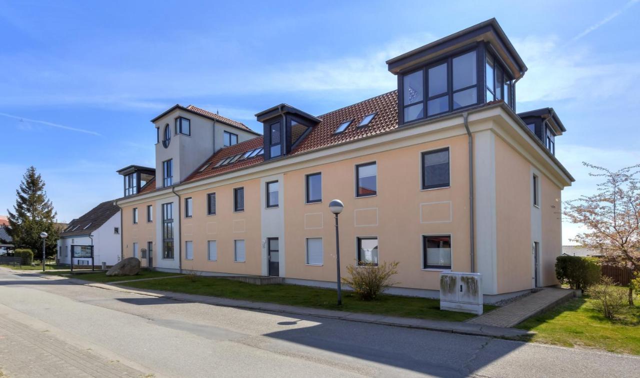 Peenemuende, Seglerhafen St Schoner 7, 13, 14 المظهر الخارجي الصورة